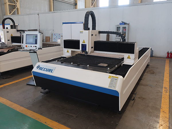3 Kw CNC máquina de corte a laser de fibra óptica máquina de corte a laser de corte a laser de carbono industrial CNC máquina de corte